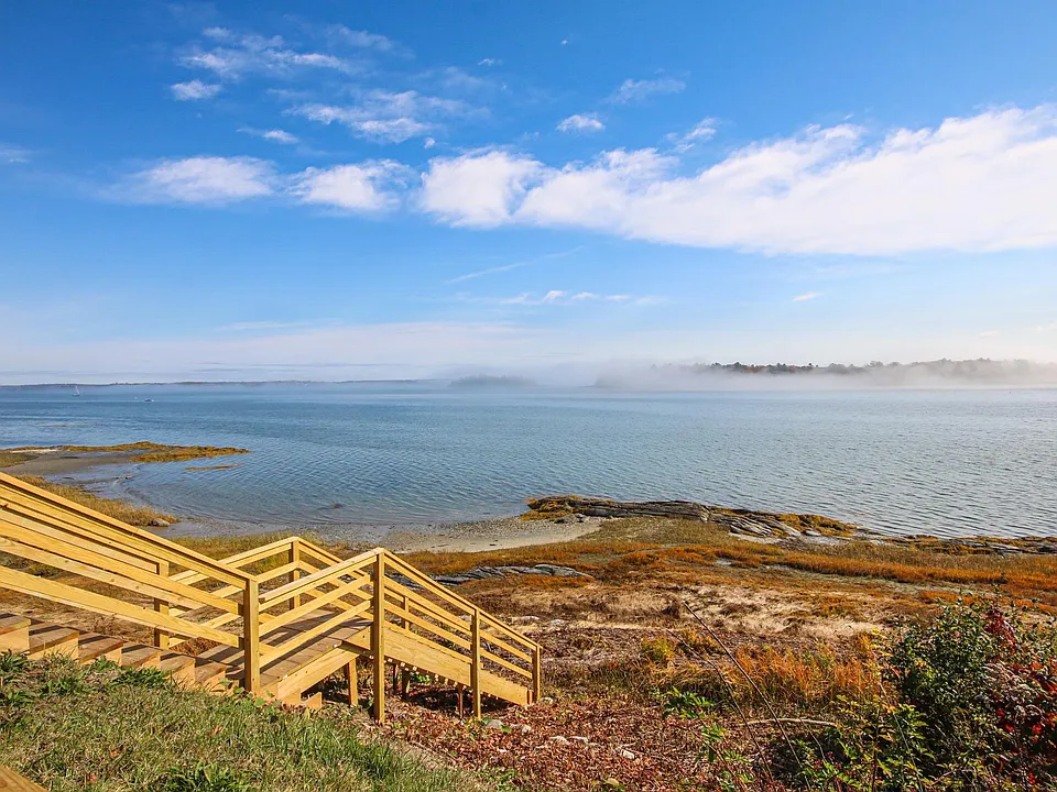26 Island View Ln