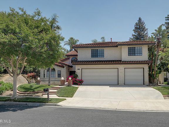 3rd image of 330 Golden Bear Ct
