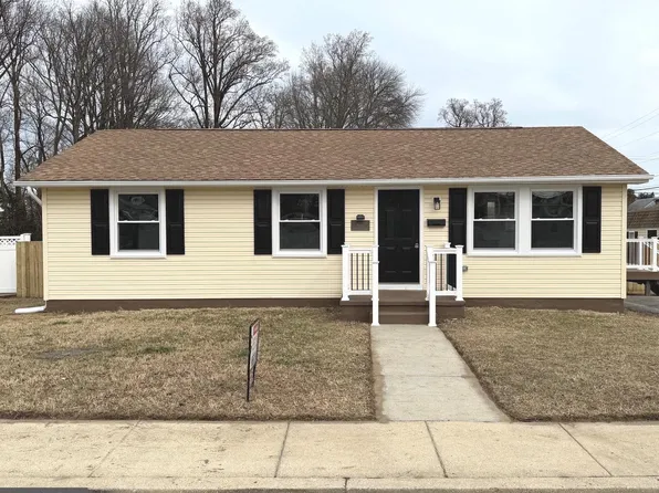 8537 Creek Rd, Pasadena, MD 21122