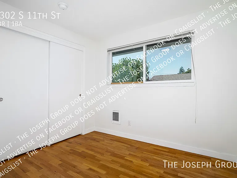 4302 S 11th St — Photo 14