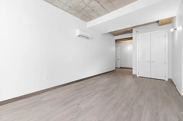 Rented by REAL New York | media 41