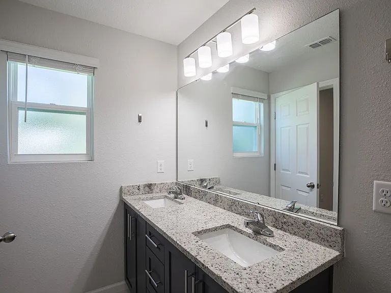 14410 Gossett St — Photo 17