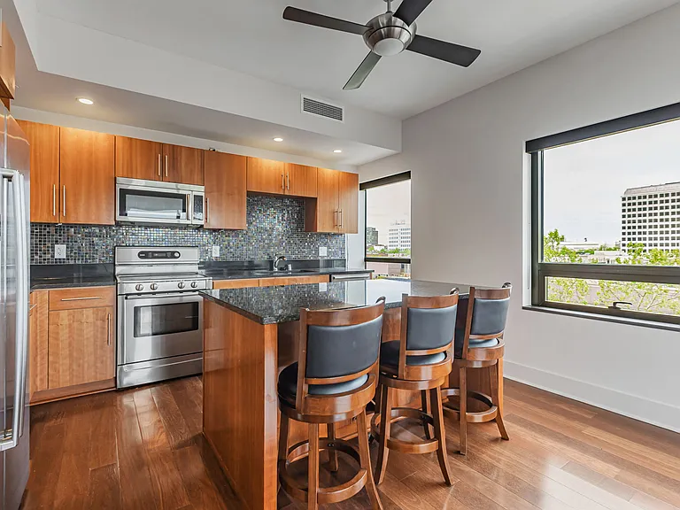 88 E San Fernando St #508 — Photo 3