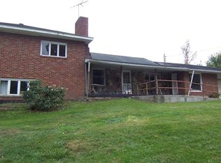 2956 Alexander Rd, Atwater, OH 44201