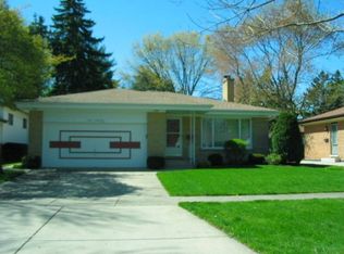 660 S 5th Ave, Des Plaines, IL 60016