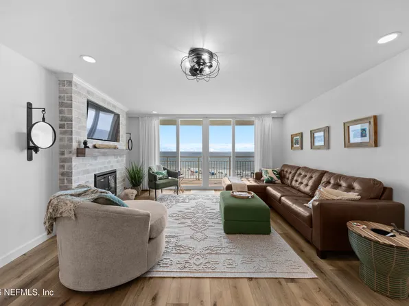 1601 OCEAN Drive S #403, Jacksonville Beach, FL 32250