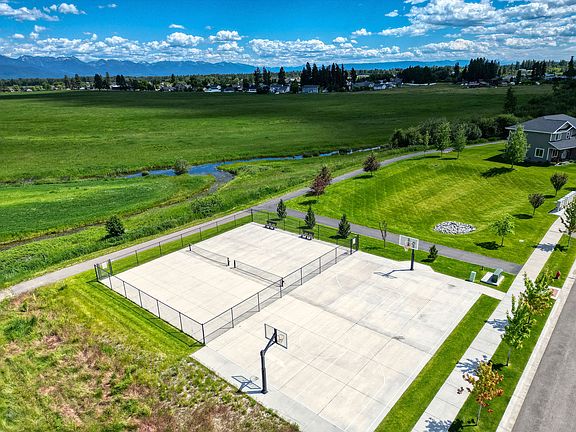 5th image of 4018 Snowberry Ave