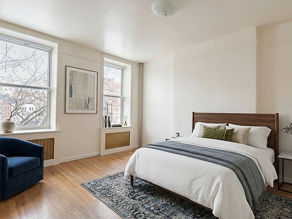 4th image of 159 E 106th St #9