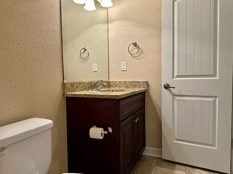 700 Albertine Ct — Photo 21