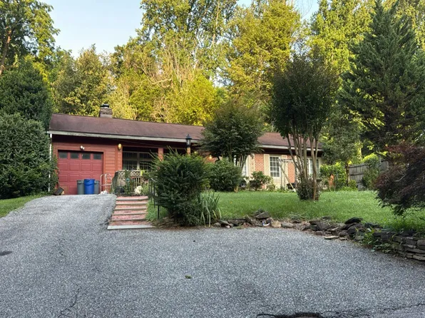 1810 Circle Rd, Baltimore, MD 21204
