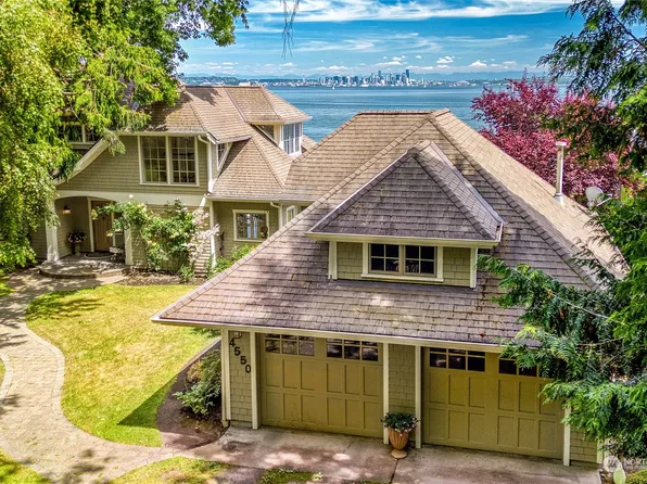 4550 Rockaway Beach Road NE, Bainbridge Island, WA 98110