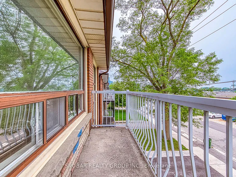 150 Portland St #3 — Photo 6
