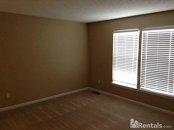 5th image of 469 Indian Lake Dr
