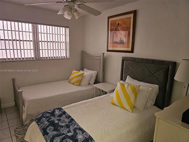 215 SE 3rd Ave #205A — Photo 4