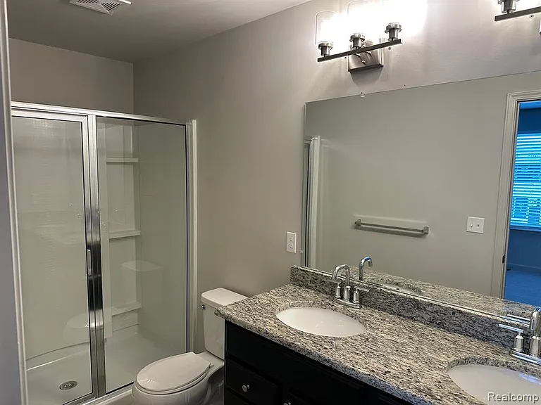 2151 Park Dr — Photo 32