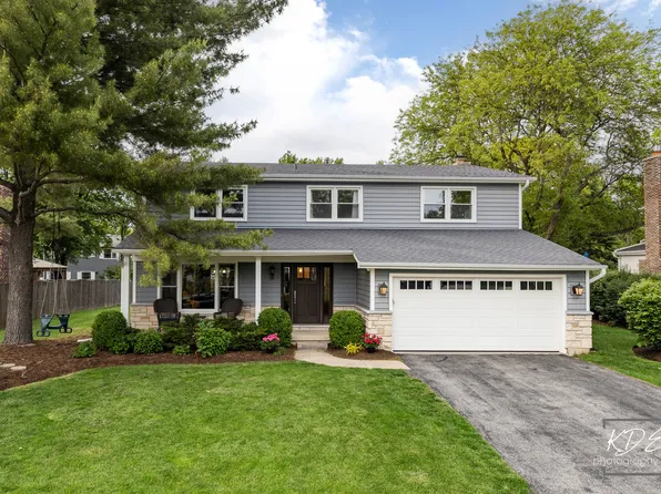 605 Hyde Park Ln, Naperville, IL 60565