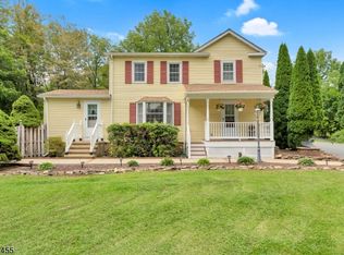 65 Valley Rd, Oxford, NJ 07863