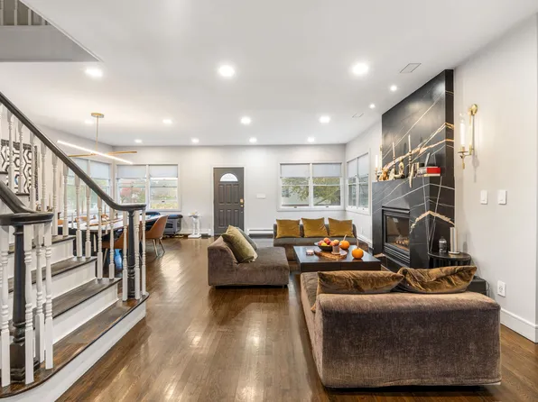 6 Mosely Avenue image 14 of 54