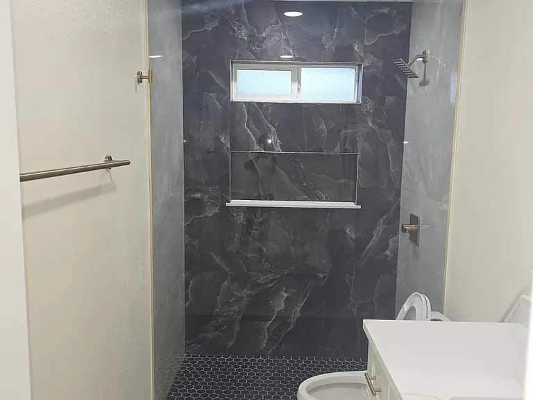 17511 Davenway Dr — Photo 43
