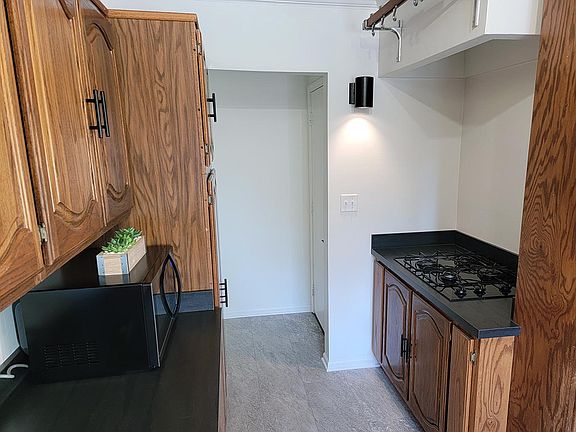 3rd image of 1715 Van Dorn St #1