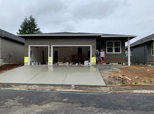 1097 NE Regan Hill Loop, Estacada, OR 97023