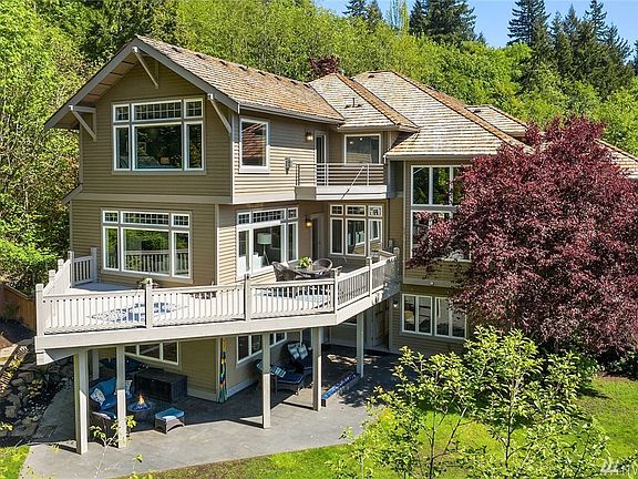 Home faces a greenbelt and all exterior space is private
