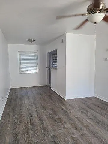 4142 1/2 Estrella Ave — Photo 3