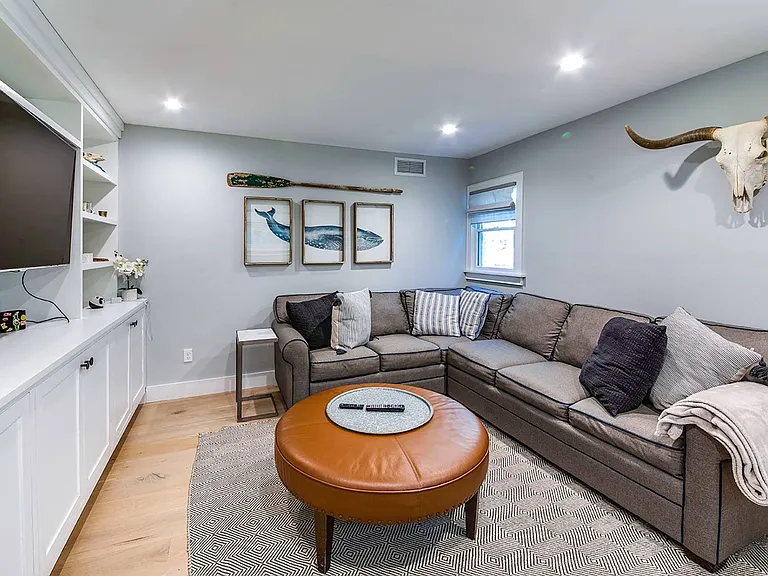 10 Villa Ave — Photo 13