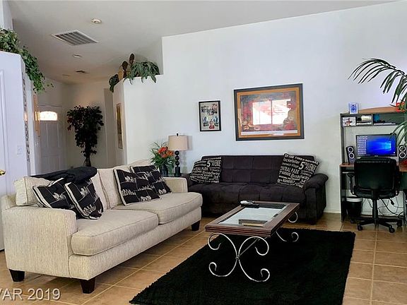 3rd image of 361 Regal Robin Way
