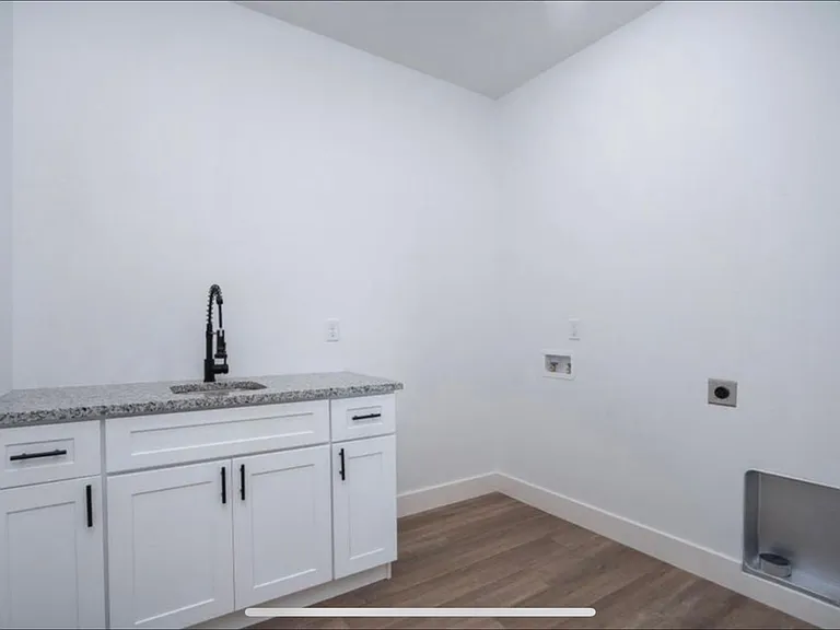 1262 S Birch Ave — Photo 6