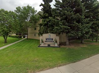 1121 McKercher Dr, Saskatoon, SK S7H5B8