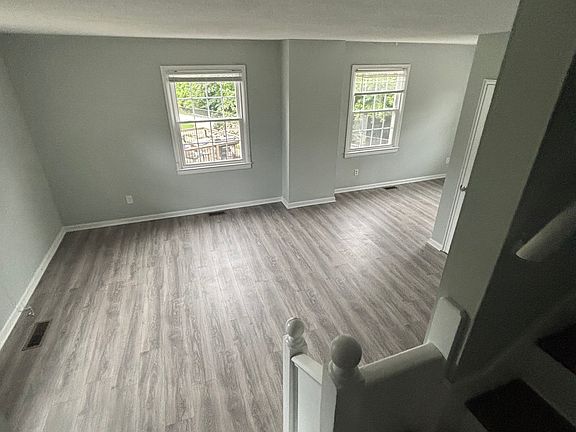 4th image of 425 Wakefield Dr APT A