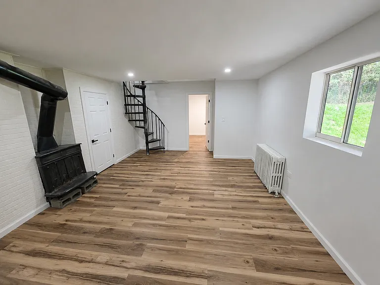 155 Ormsby Ave — Photo 11