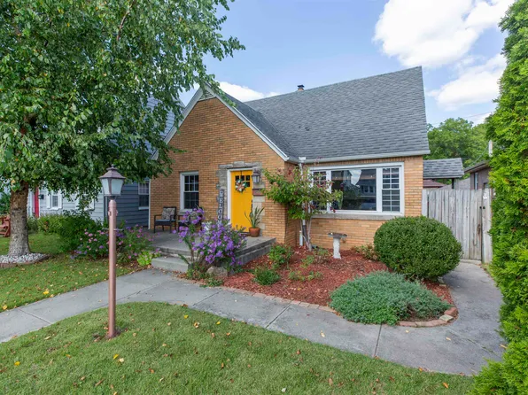 1316 E Mishawaka Ave, Mishawaka, IN 46544