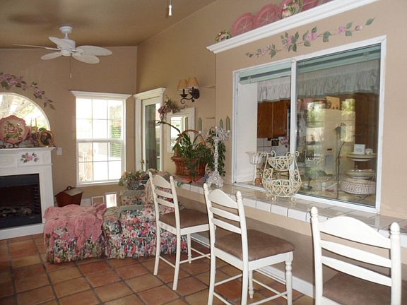 3rd image of 306 Portola Ct