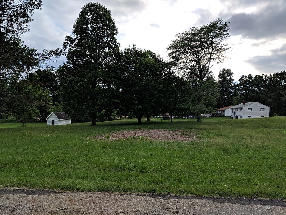 2nd image of 6923 Lorraine Ave NW