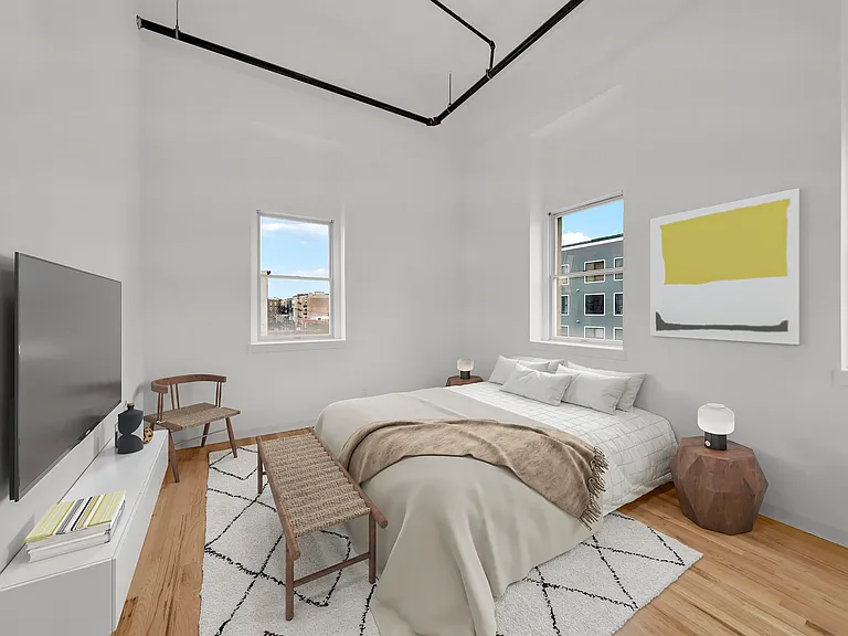 716 Madison St #301 — Photo 6