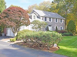 35 Hill Dr, East Greenwich, RI 02818
