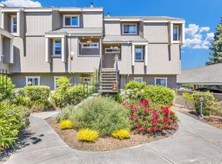 7665 Camino Colegio, Rohnert Park, CA 94928
