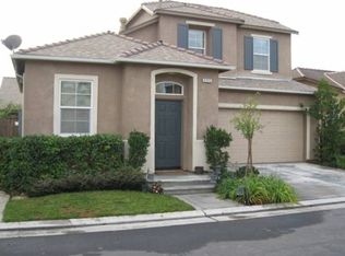 4033 W Peach Tree Ln, Fresno, CA 93722