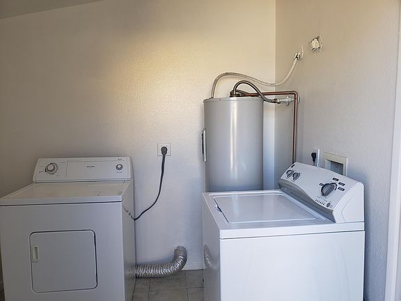 4th image of 513 N 69th Ave #1