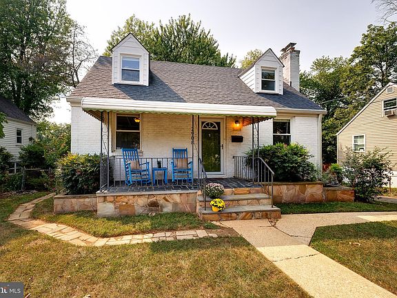 2nd image of 2908 Madison Pl