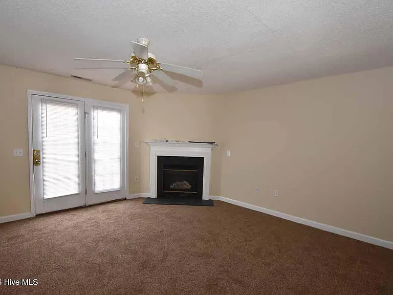 1231 Westridge Ct #A — Photo 6