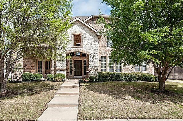 1st image of 321 Bloomfield Dr