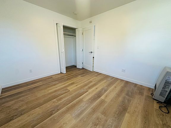 4th image of 16 W Mission St #16