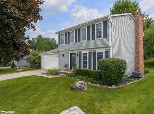 1713 Morningside Ln, Rochester Hills, MI 48307