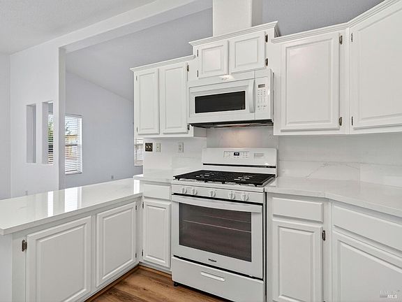 3rd image of 155 Shoreham Way