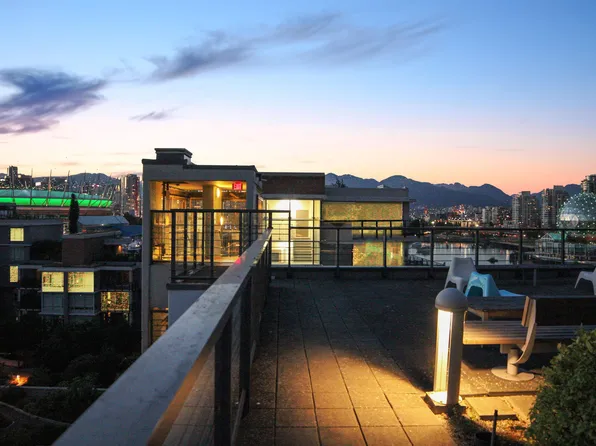 123 W 1st Ave #310, Vancouver, BC V5Y 0E2