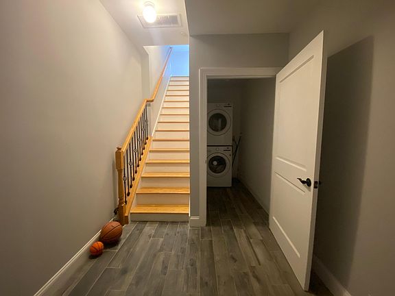5th image of 31 Harvey St #1