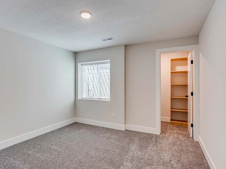 3554 N Tyler Ct #1 — Photo 33